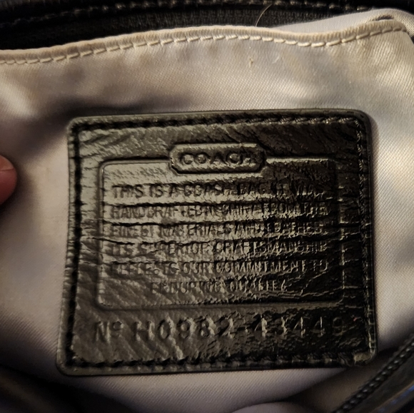 Authentic Vibrant Coach Crossbody Purse - Picture 4 of 16